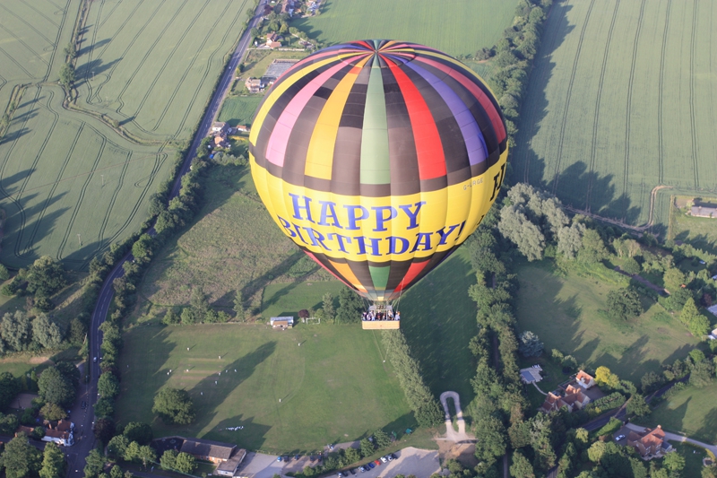 It&rsquo;s a great birthday present to float over the beautiful Sussex&nbsp;countryside on a hot air balloon flight with our happy birthday balloon rides.