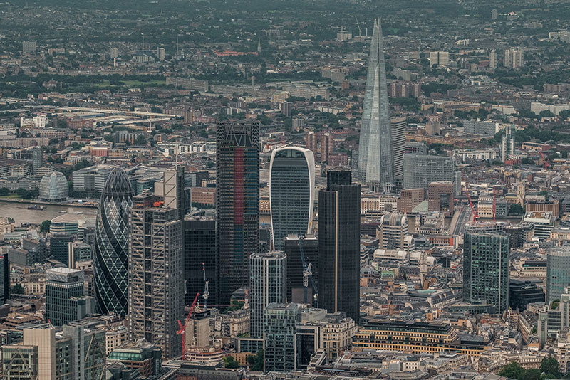 As we continue to drift over Central London on our hot air balloon rides we get another great aerial view of the latest additions to London&rsquo;s skyline, the Shard, the Walkie Talkie and the Cheesegrater. Thanks again to Andro Lorio http://androloria.com/blogandroloria/2016/7/10/london-from-airbaloon-with-fuji-x-t1