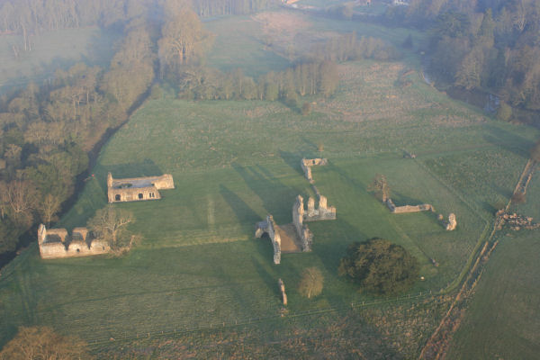 Ballooning in Surrey at dawn over the ruins of waverely abbey

Zebras, Giraffes and Ancient Ruins at Waverley