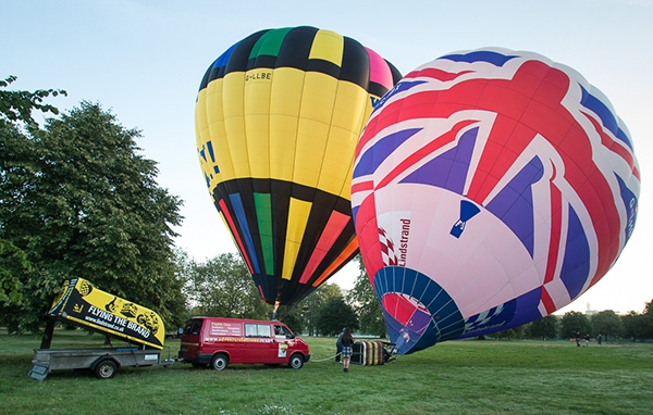 The hot air rises and the two balloons inflate together prior to take off for their dawn balloon flight over London.
For press and media requiring high resolution copy of these aerial images of ballooning over London please contact&nbsp;sales@adventureballoons.co.uk