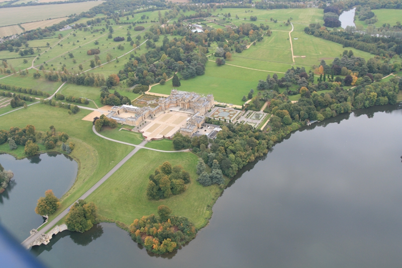 Our Oxford Balloon Flights pilot Jon just can't resist taking pictures of stately homes and this is Oxfordshire's finest on 10th&nbsp;October 2012