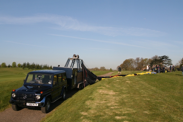 This rarely happens in the UK but is common on balloon flights overseas in places such as Turkey or Egypt &ndash; winds so light on landing that we are able to float the balloon onto the trailer and then deflate the balloon envelope onto the grass alongside. This was at the Grove Hotel and Golf Course at Watford.