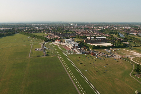 Adventure Balloons provide hot air balloon rides over Yorkshire from the Knavesmire in the City of York and other locations