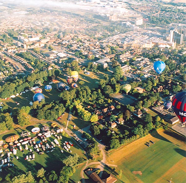 Mist & Balloons Over Basingstoke, Aug 2004