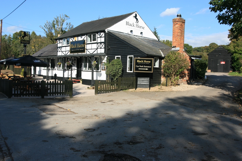 The Black Horse Pub at Great Missenden, a centre for ballooning over the Chilterns