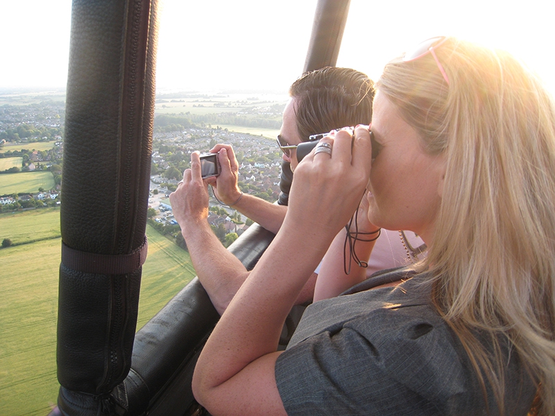 There are many pretty villages and small towns breaking up the countryside of Essex that you can be sure to see one or more when you make a flight in a balloon. This flight is near Tiptree to the south of the county and home of the jams of the same name