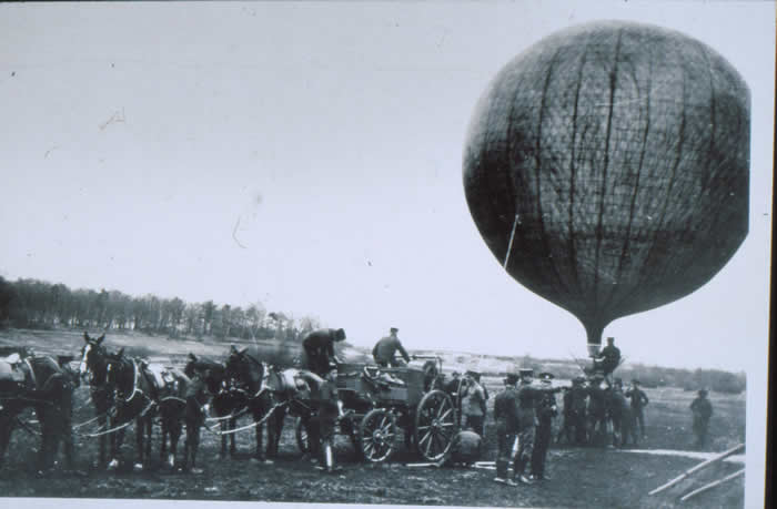 Observation balloon being tested at Aldershot
