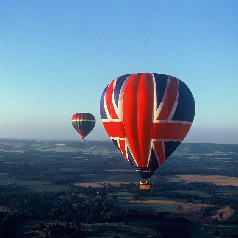 This striking Union Jack hot air balloon can take 10 passengers and pilot and will be used in 2016 for our balloon rides from East Sussex near Brighton and East Grinstead. Pilots Richard and John really like this balloon and have made over two hundred flights in it since it was built in 2006 at the Bedminster factory of hot air balloon manufacturers Cameron Balloons Ltd.