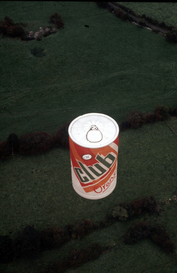 Club Orange Can balloon. If you look carefully you can see the panel at the top of the balloon used to deflate it.