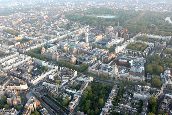 Balloon flight aerial view of the Natural History Museum